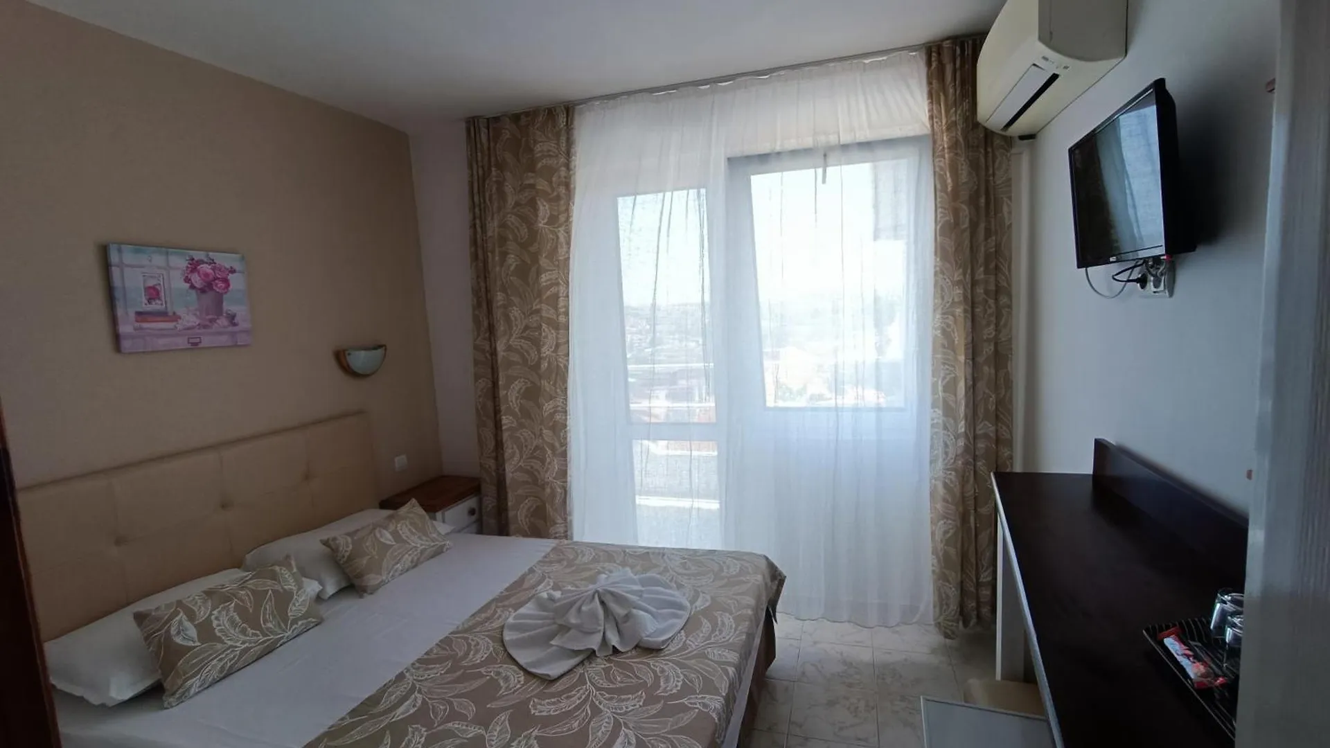 Family Hotel Sofi Созополь