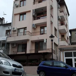 Guest house Nikolina, Sozopol